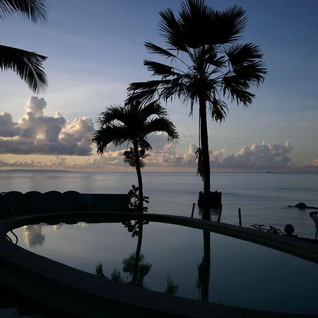 Las Flores Beachside Hotel Catmon Eksteriør bilde